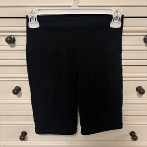 Aritzia TNA Black Women's Biker Shorts
